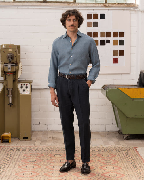 Darted trousers Made in Italy, in blue linen