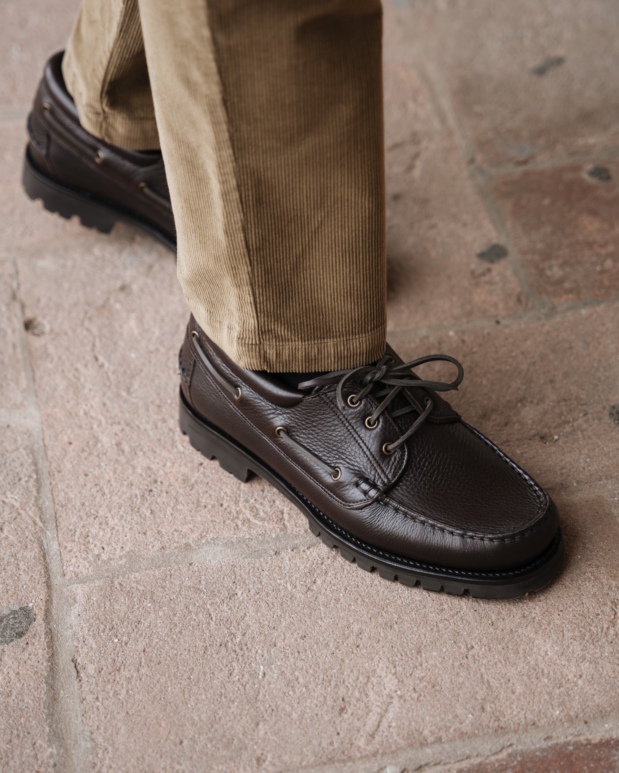 【美品】SOPHNET Leather Deck Shoes Velasca | Brown genuine leather boat shoes with a Vibram sole