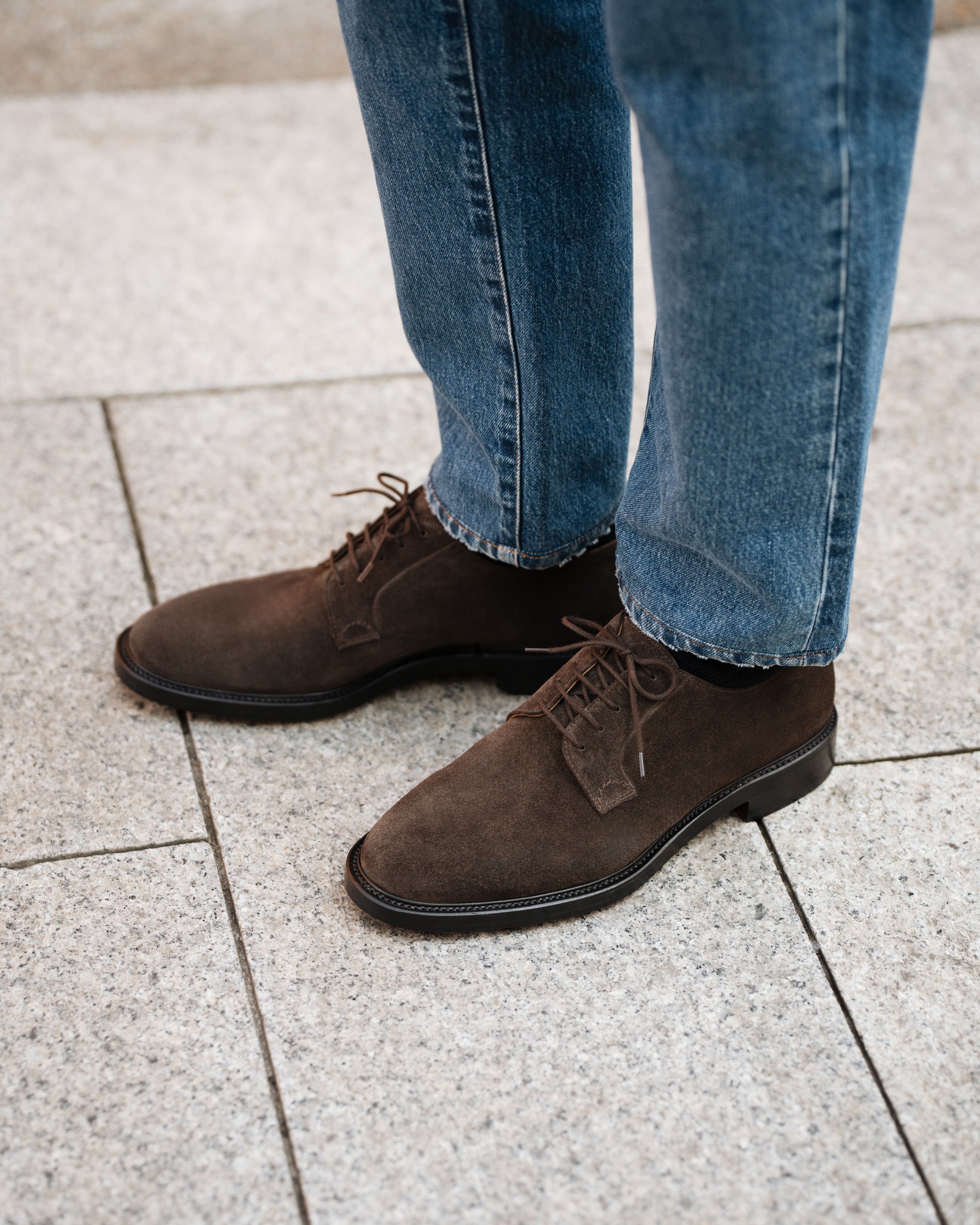 Brown Suede Oxford Shoes And Jeans Cumenda - Main Image