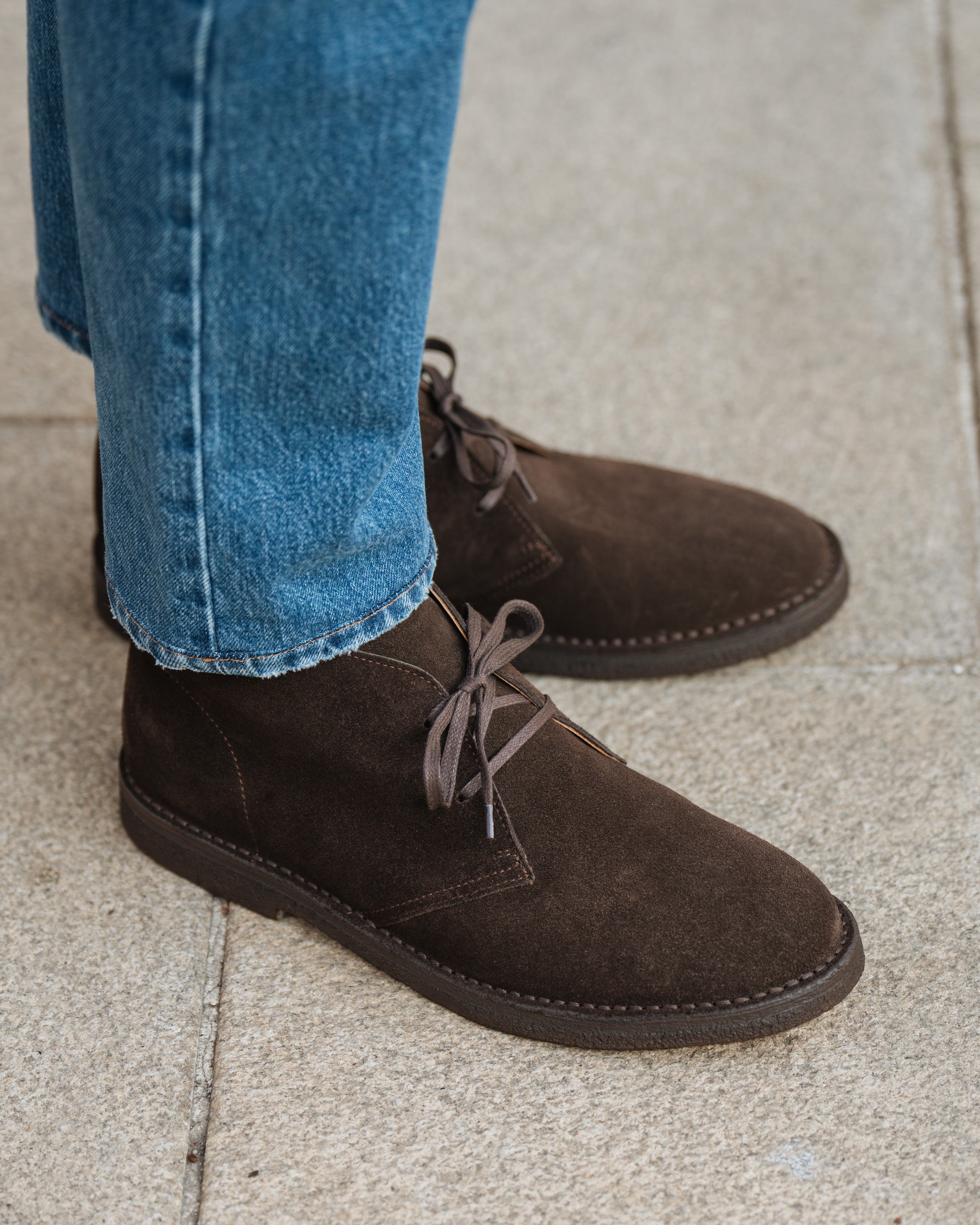 Clarks Originals Men's Desert Boot in Sand Suede Clarks Originals Clarks Originals Men's Desert Boot in Sand Suede Clarks Originals