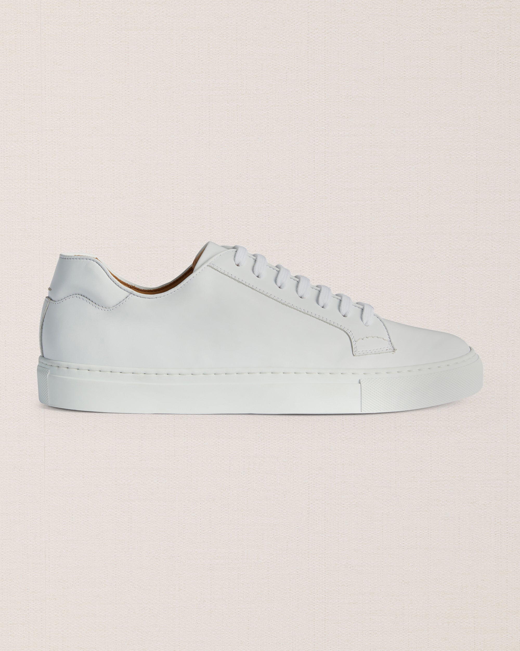 bela Men's total-white leather artisanal Sneakers | Velasca