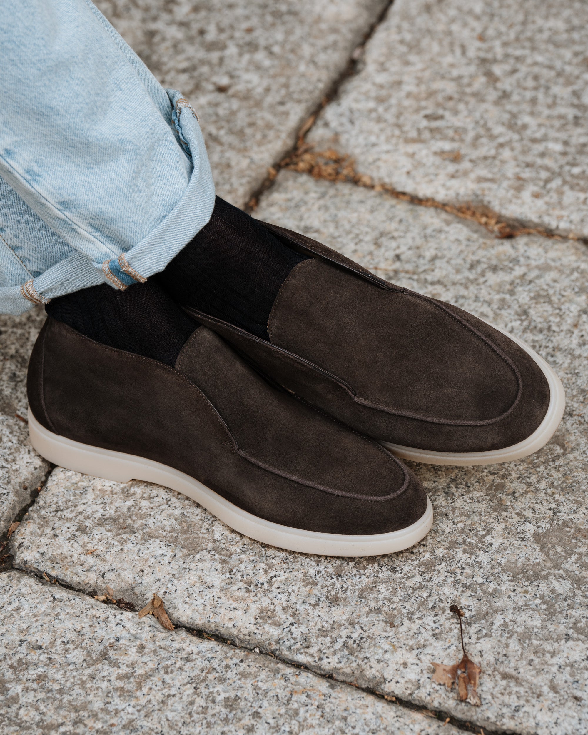 Velasca | Dark brown laceless suede desert boots, handcrafted