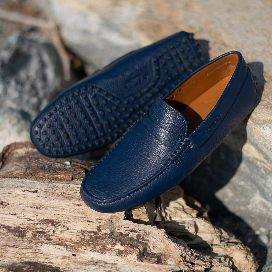 Men\'s size 42 EU (9 US) Prestinee Dark Blue tumbled leather moccasins. Men main image 2