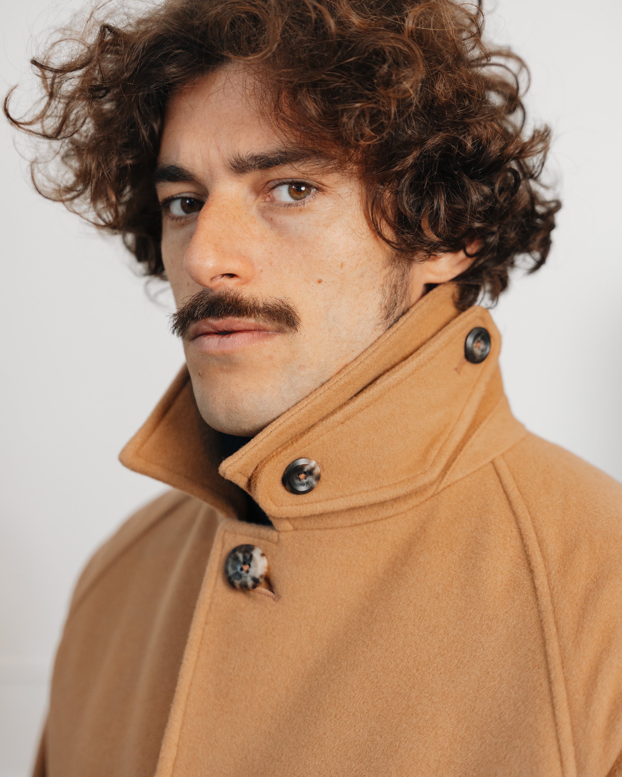 Camel classic single-breasted coat, Made in Italy | Velasca