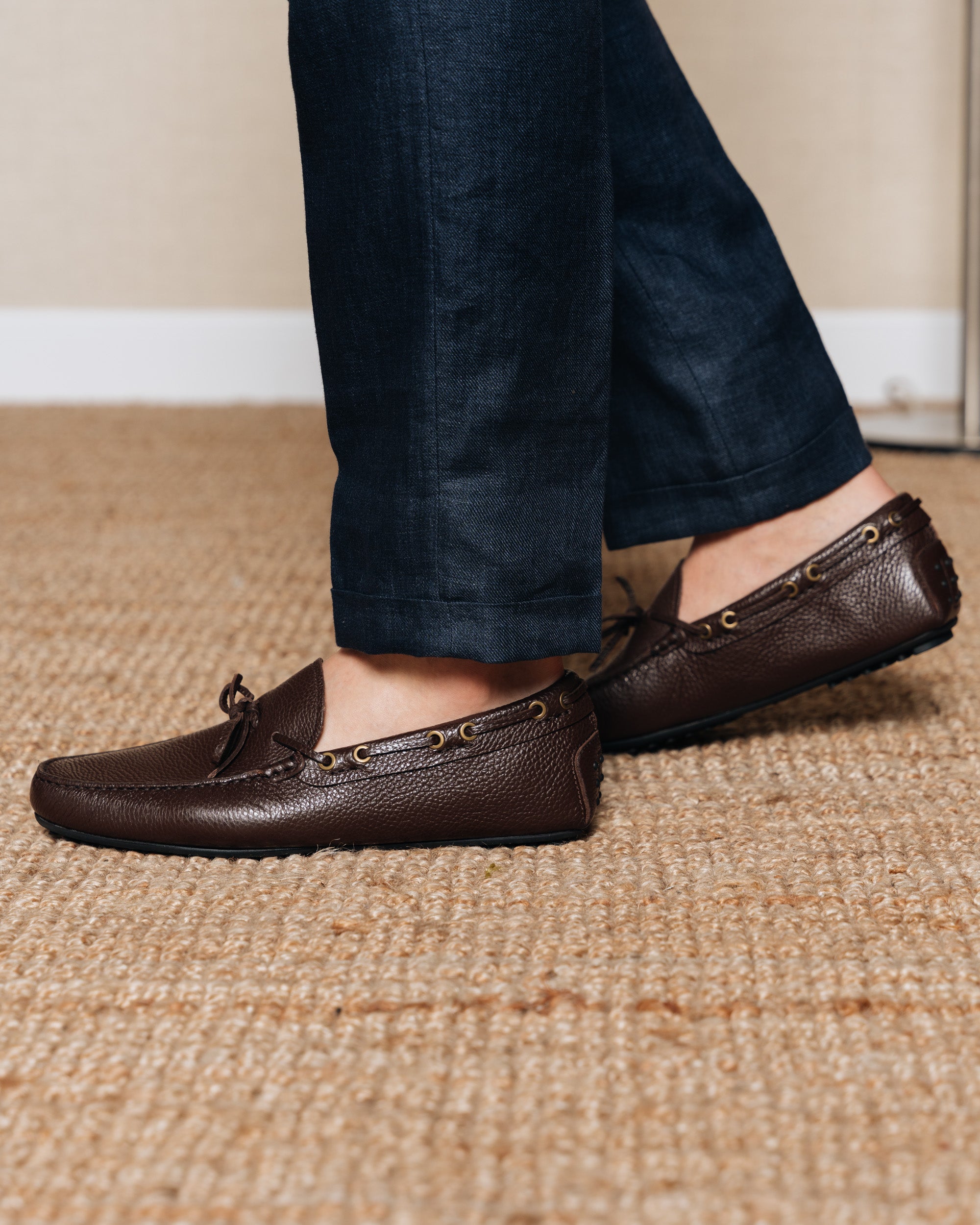 Studded-sole Moccasins with laces in leather for men | Velasca