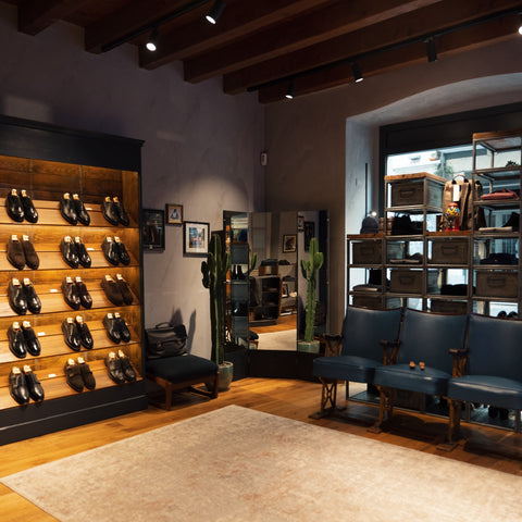 The Lioness Bottega | Velasca